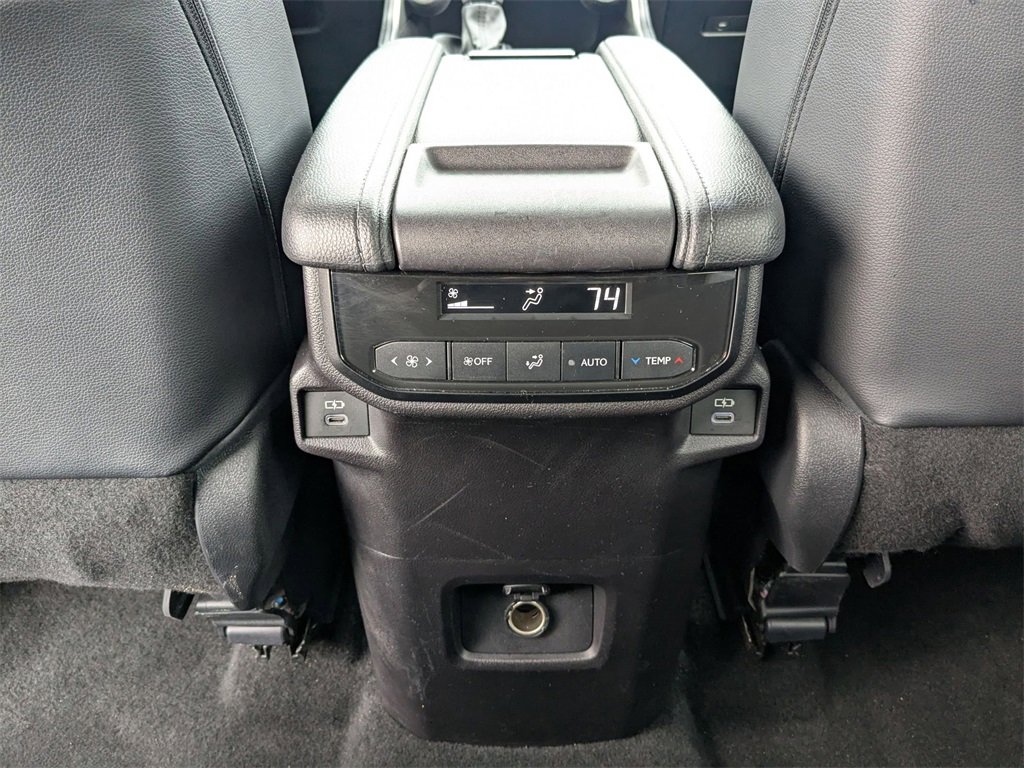 Used 2025 Toyota Grand Highlander AWD image 29