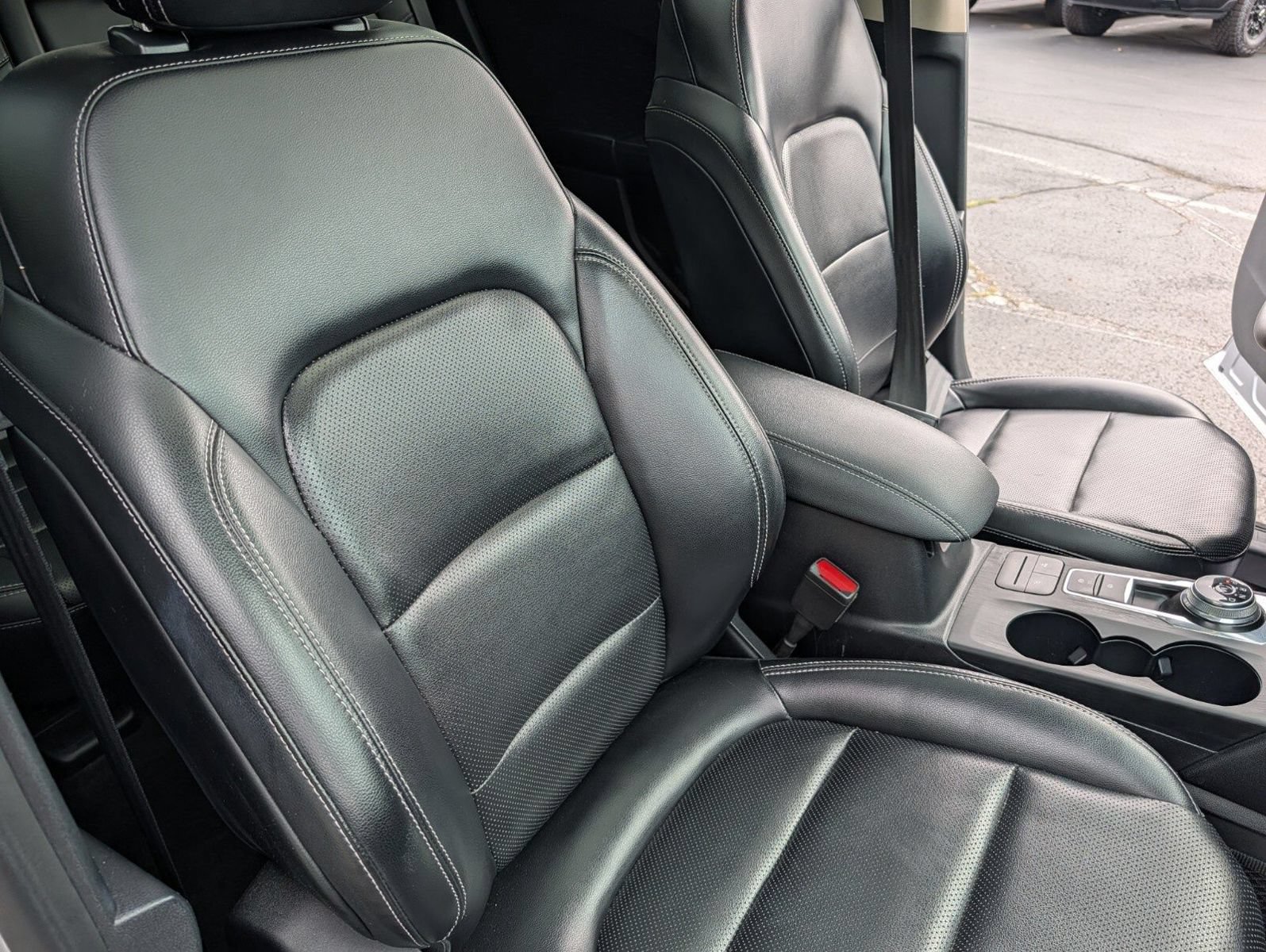 Used 2020 Ford Escape SEL AWD/4WD image 26