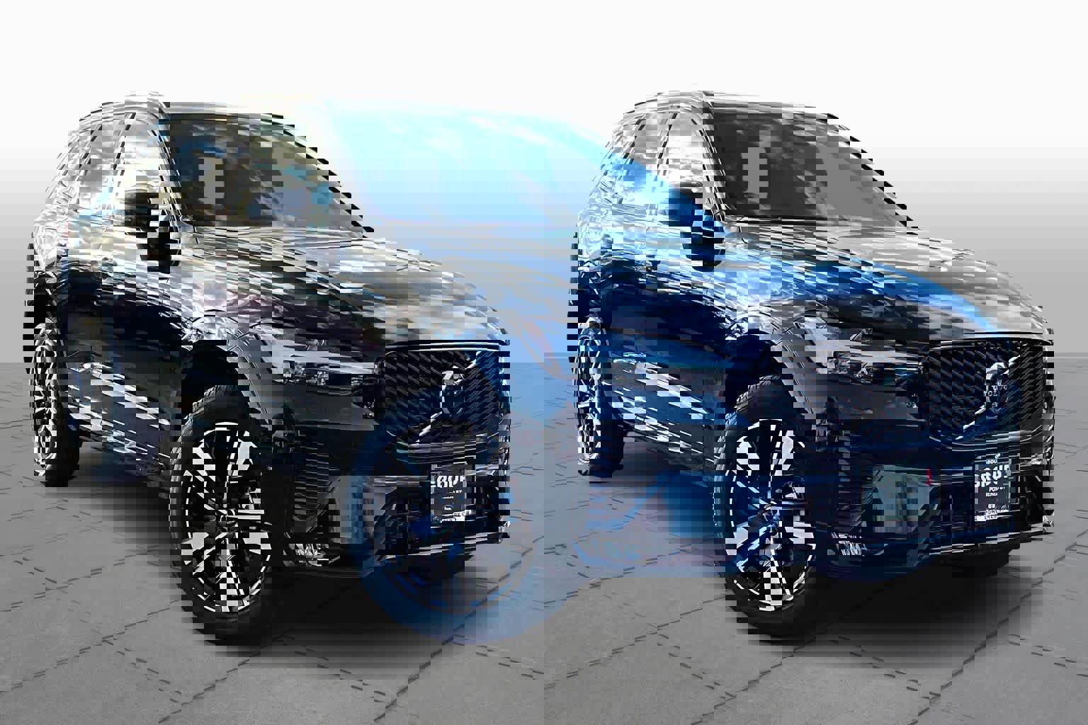 New 2026 Volvo XC60 B5 Plus w/ Protection Package Premier image 17