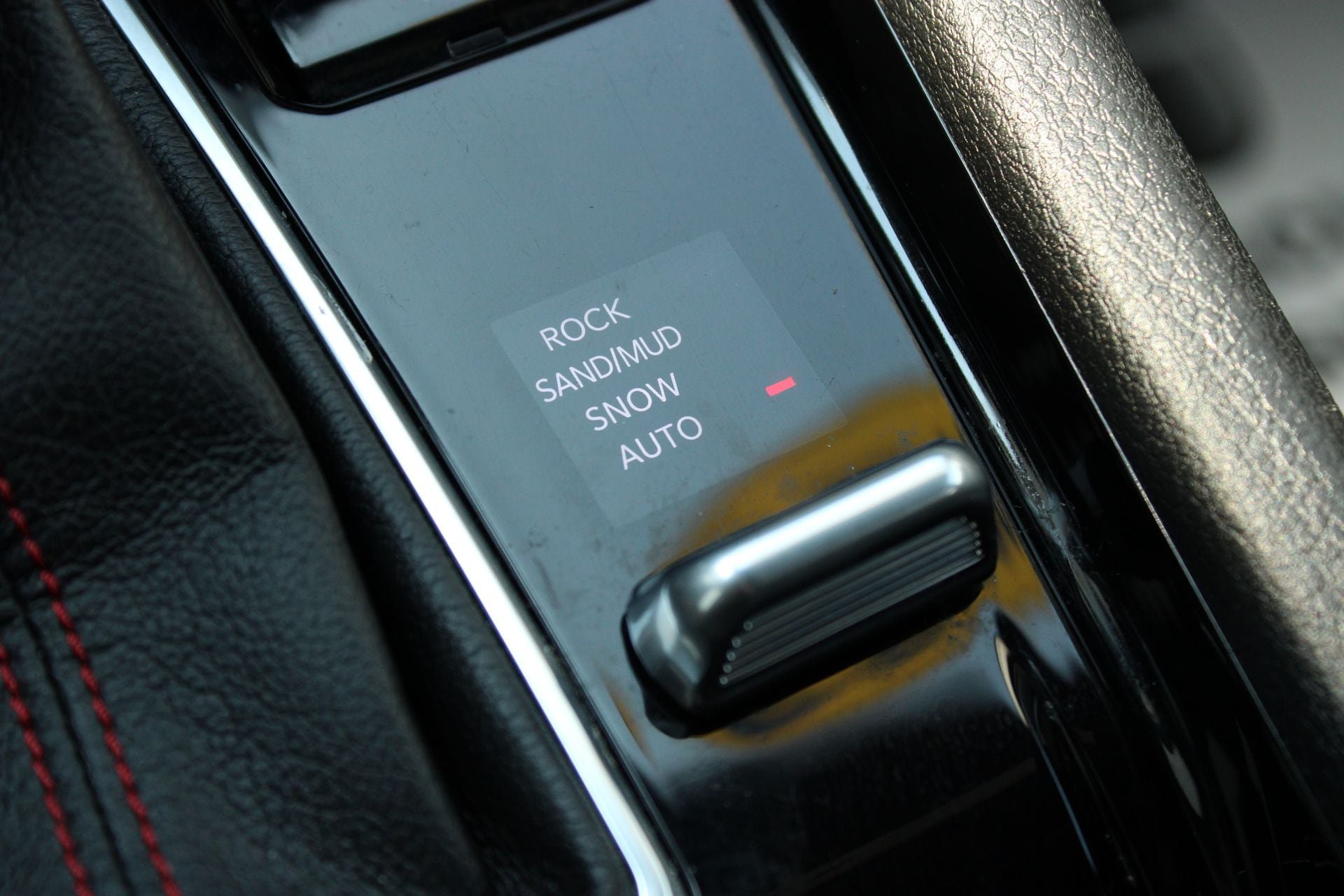 Used 2023 Jeep Compass Trailhawk AWD/4WD image 52