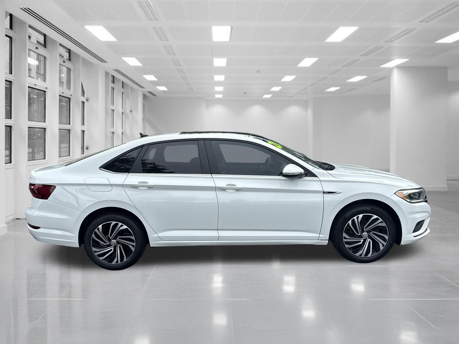 Used 2020 Volkswagen Jetta SEL Premium FWD image 4