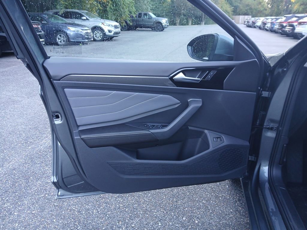 New 2026 Volkswagen Jetta SEL image 10