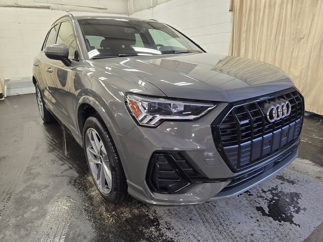 New 2025 Audi Q3 2.0T Premium w/ Convenience Plus Package image 3