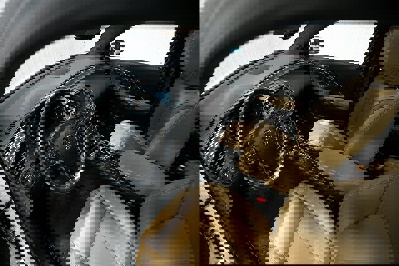 Used 2016 Buick LaCrosse Sport Touring image 13