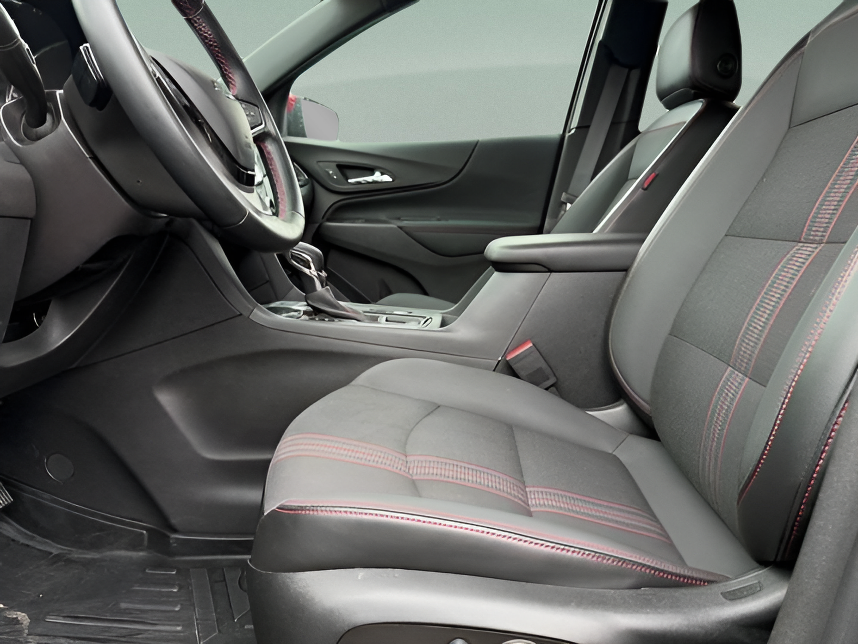 Used 2023 Chevrolet Equinox RS FWD image 18