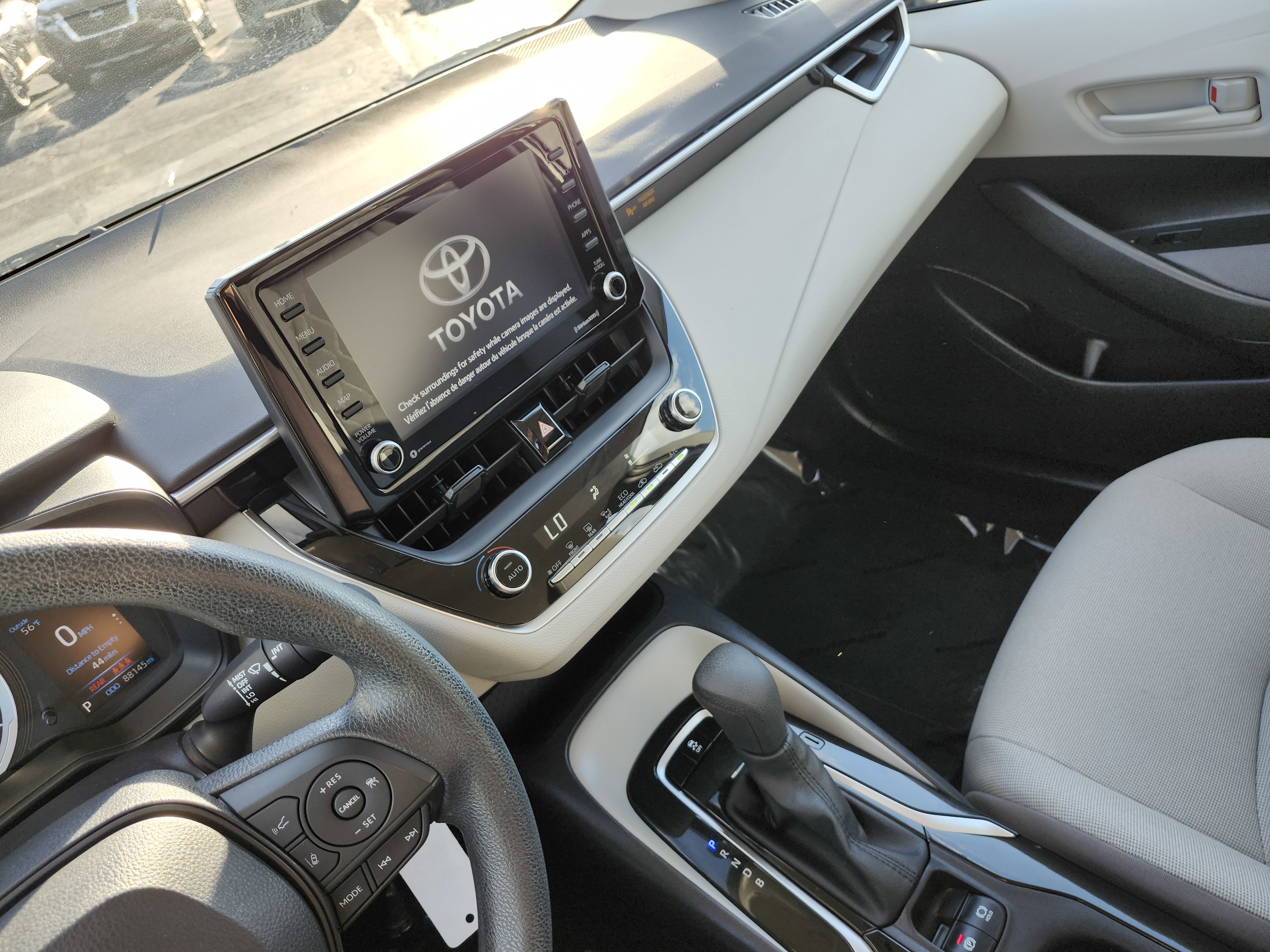 Used 2022 Toyota Corolla LE FWD image 25