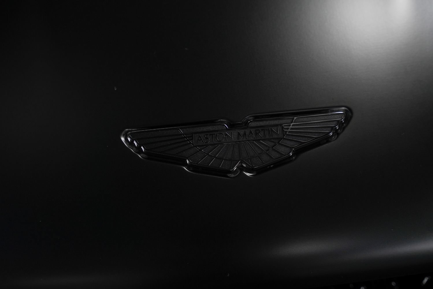 Used 2022 Aston Martin DBS Superleggera Volante RWD image 12