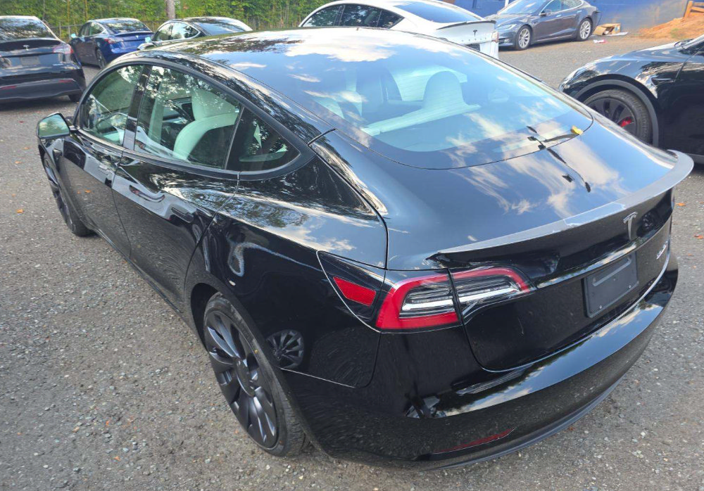 Used 2021 Tesla Model 3 Performance AWD/4WD image 2