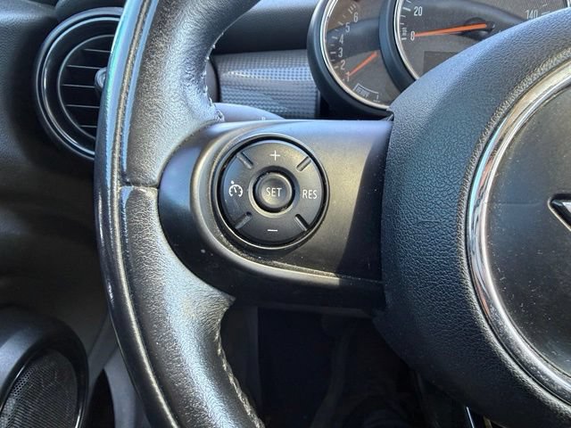 Used 2015 MINI Cooper 4-Door Hardtop FWD image 24