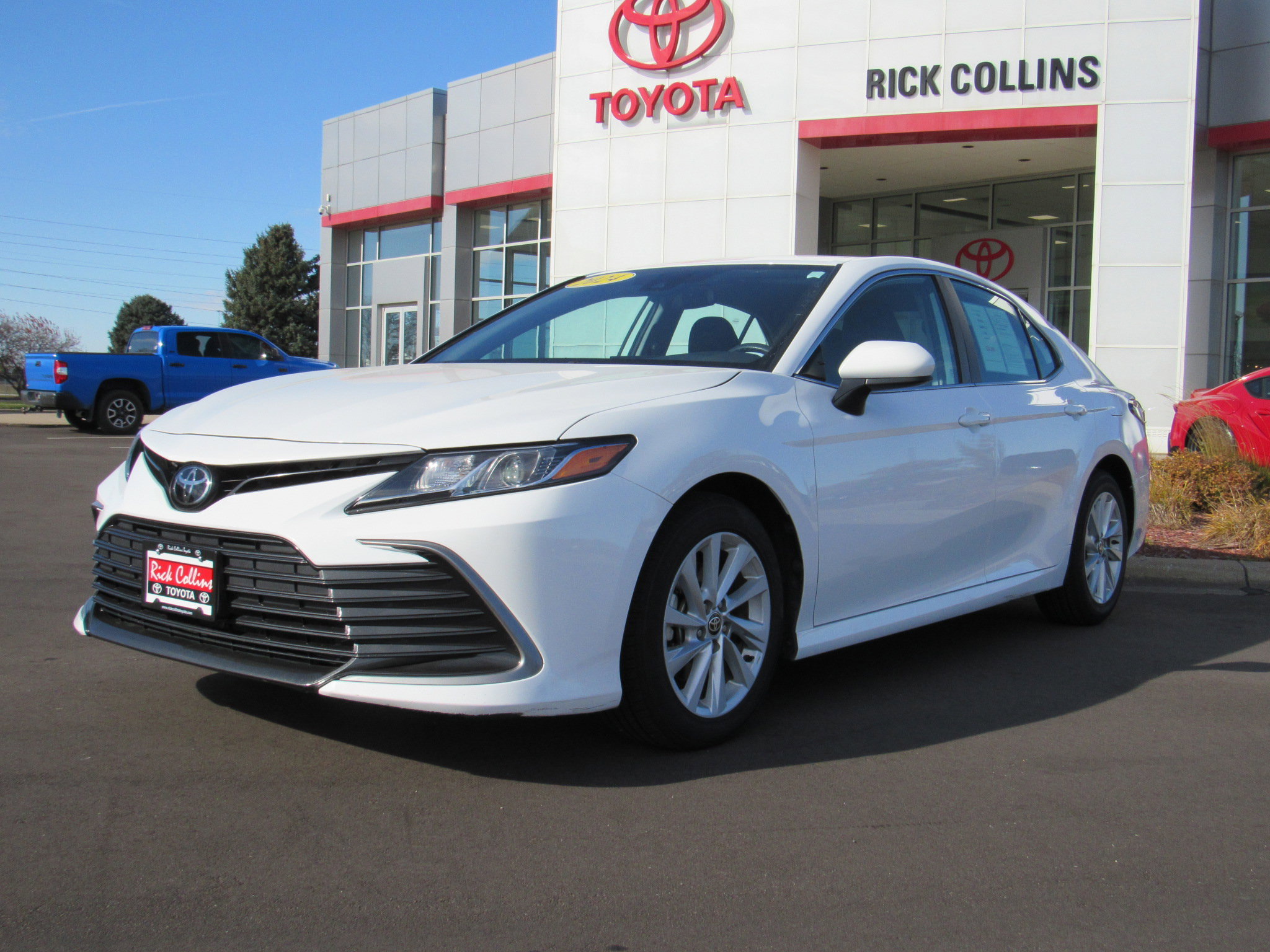 Used 2024 Toyota Camry LE image 2