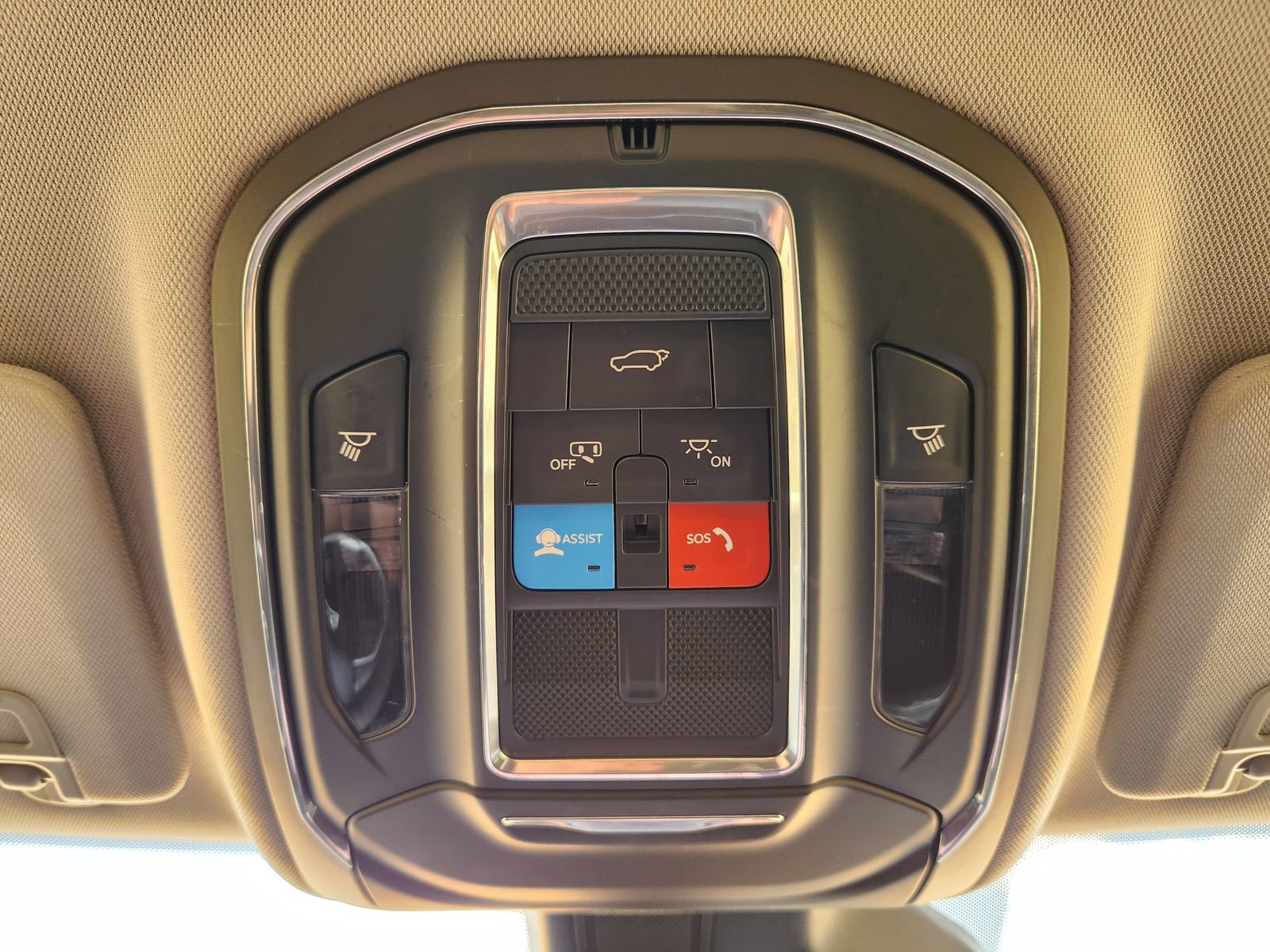 Used 2023 Jeep Grand Cherokee Limited AWD/4WD image 35