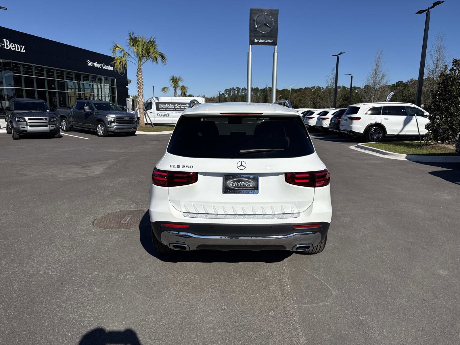 Used 2025 Mercedes-Benz GLB 250 image 4