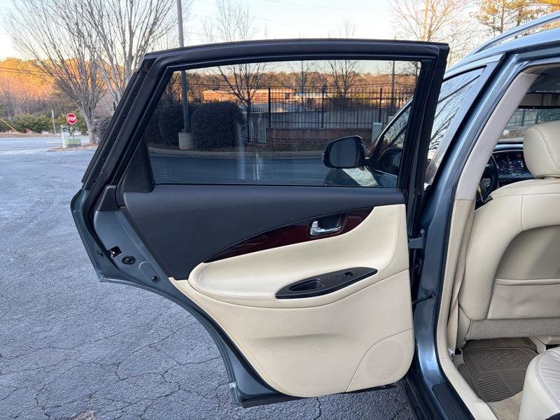 Used 2016 INFINITI QX50 2WD w/ Premium Plus Package image 28