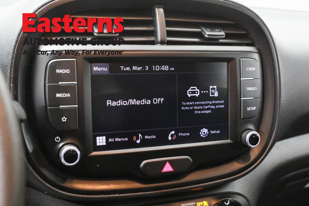 Used 2023 Kia Soul LX w/ LX Technology Package image 19