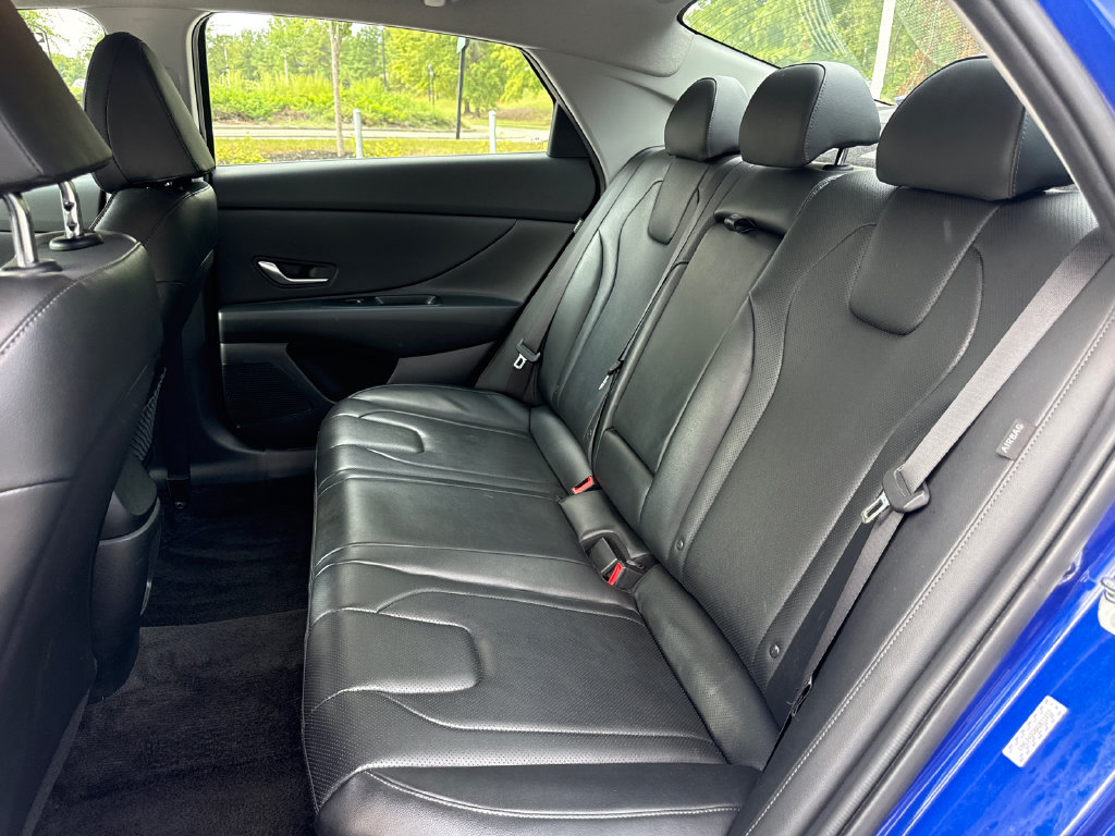 Used 2024 Hyundai Elantra Limited FWD image 32