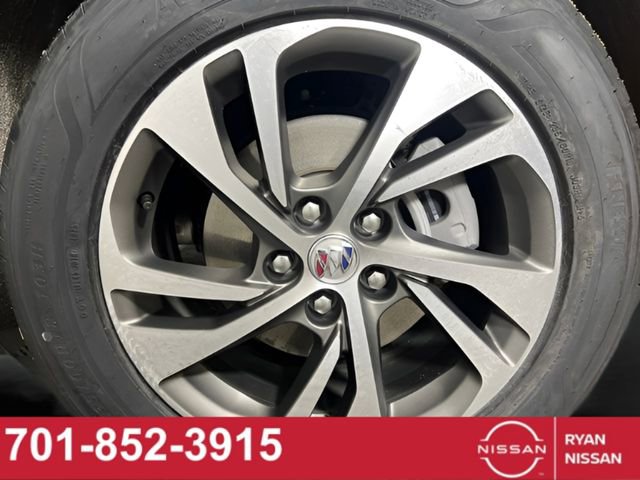 Used 2023 Buick Envision Essence image 15