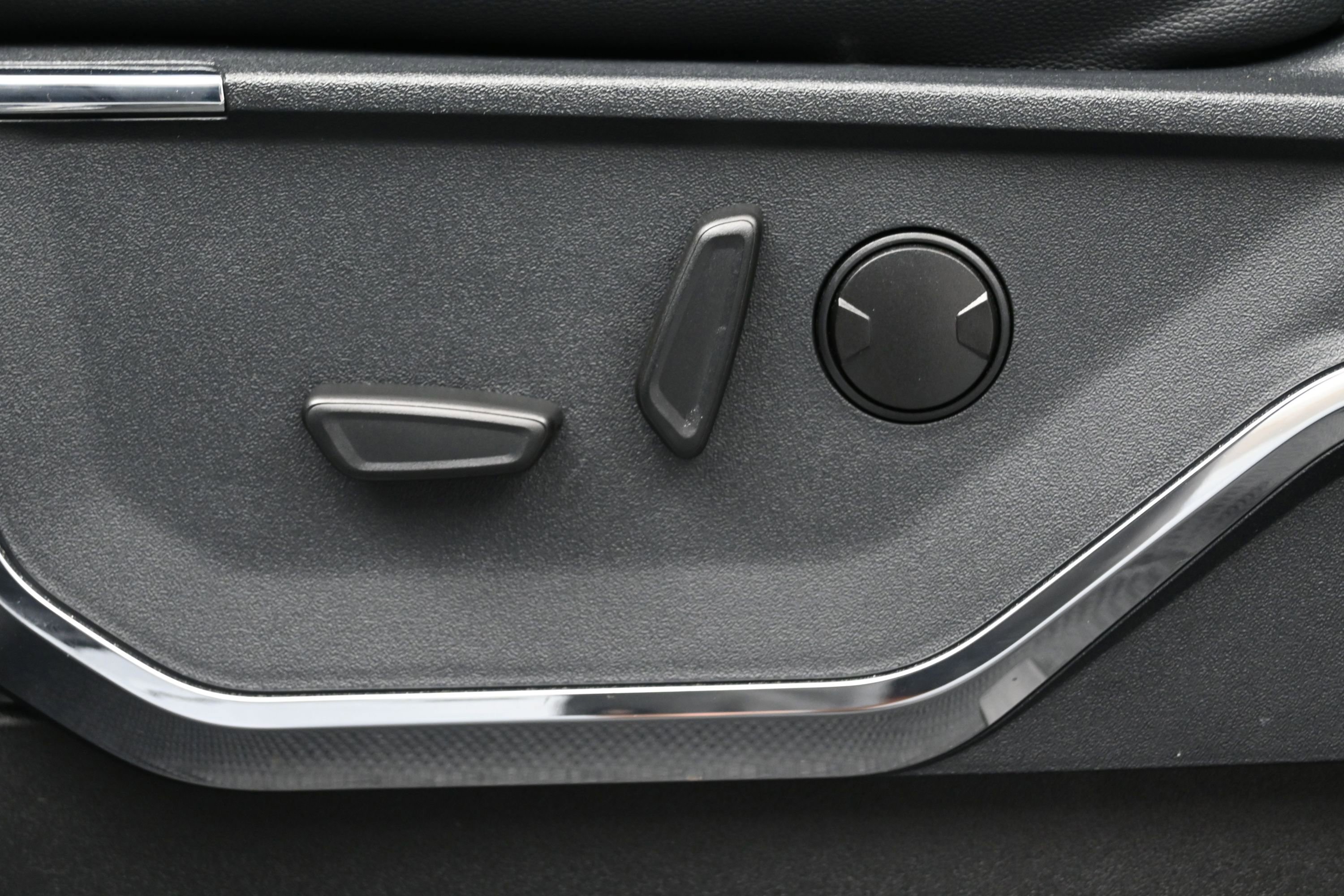 Used 2023 Ford F250 Lariat w/ Lariat Ultimate Package AWD/4WD image 10