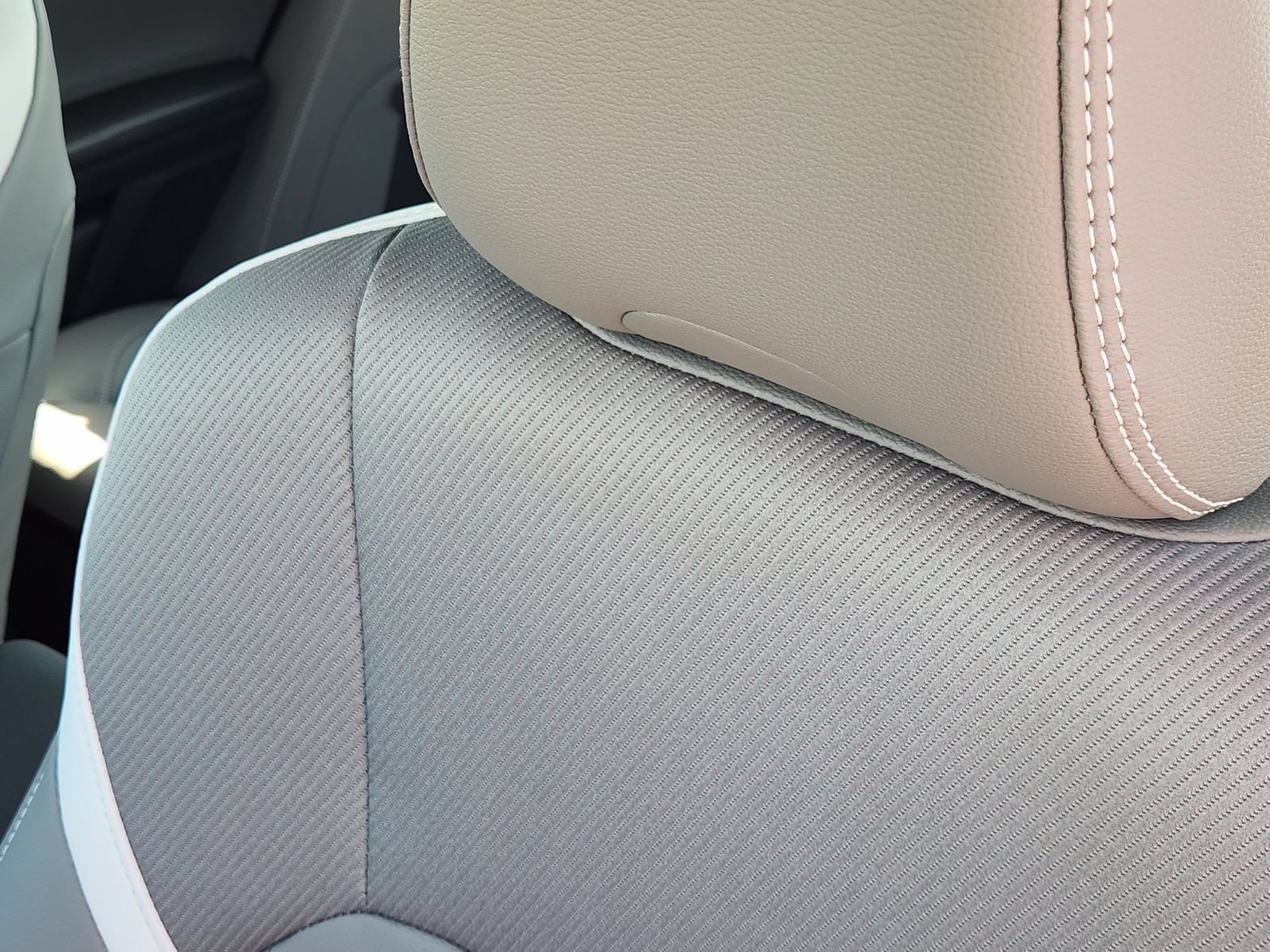 New 2026 Toyota Camry SE w/ Convenience Package FWD image 16