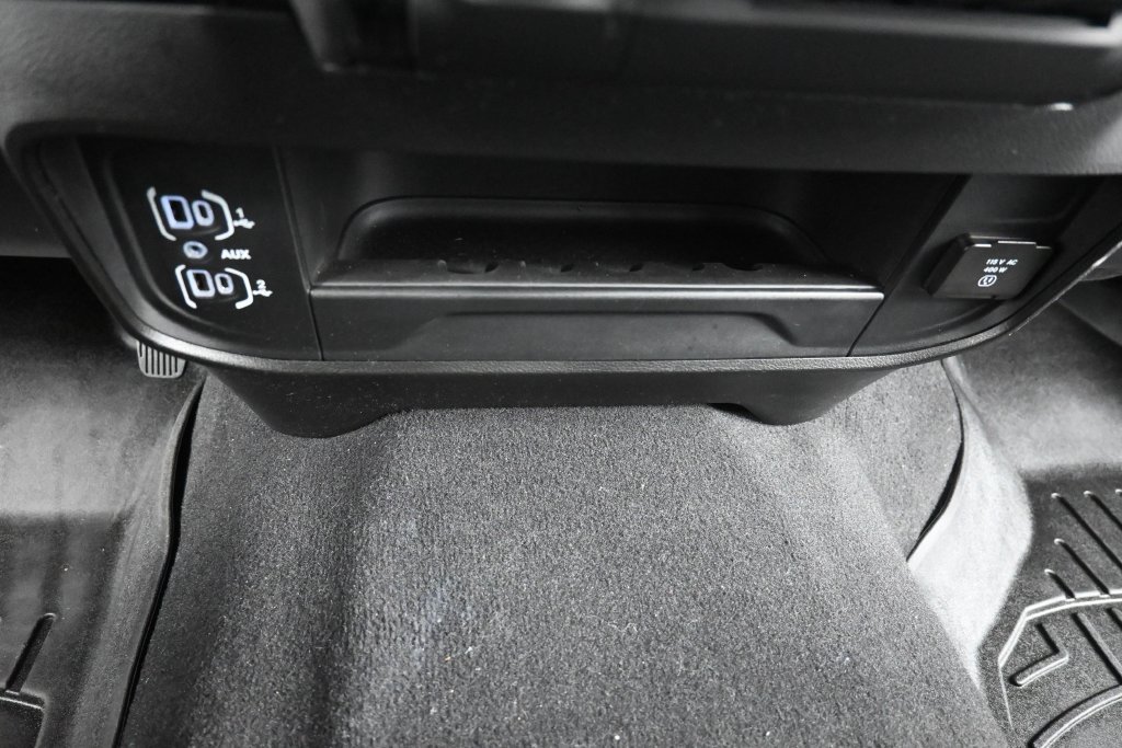 Used 2025 RAM 3500 Tradesman AWD/4WD image 7