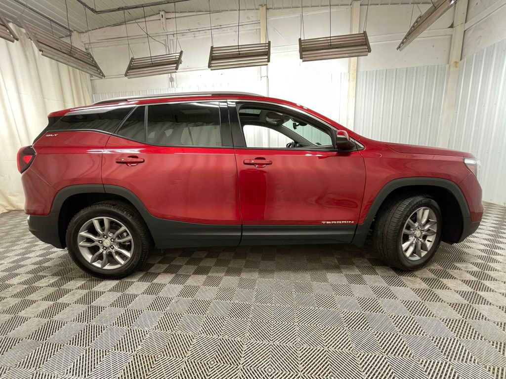 Certified 2024 GMC Terrain SLT w/ Infotainment Package II AWD/4WD image 23