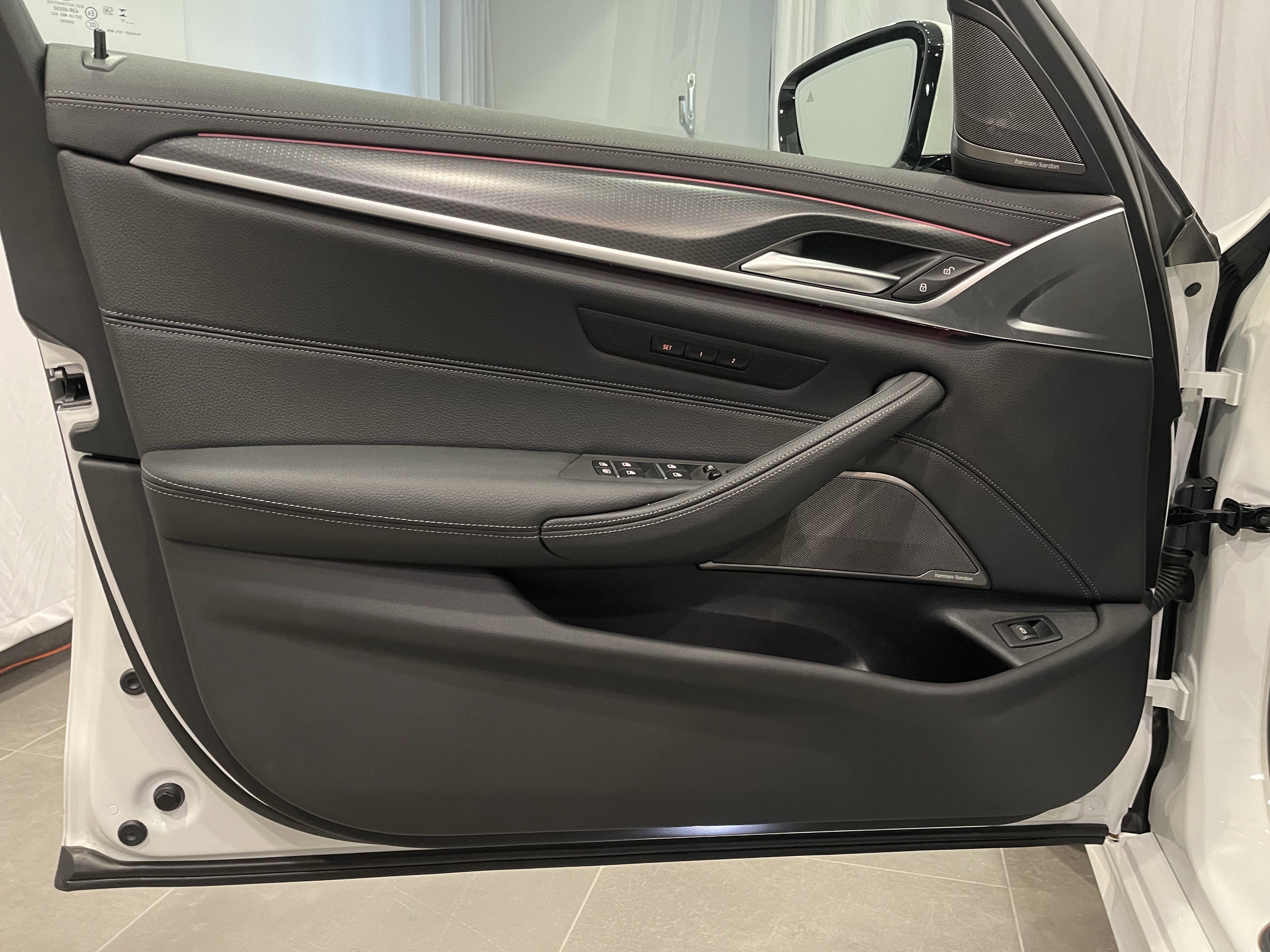 Certified 2023 BMW M550i xDrive w/ Executive Package image 12