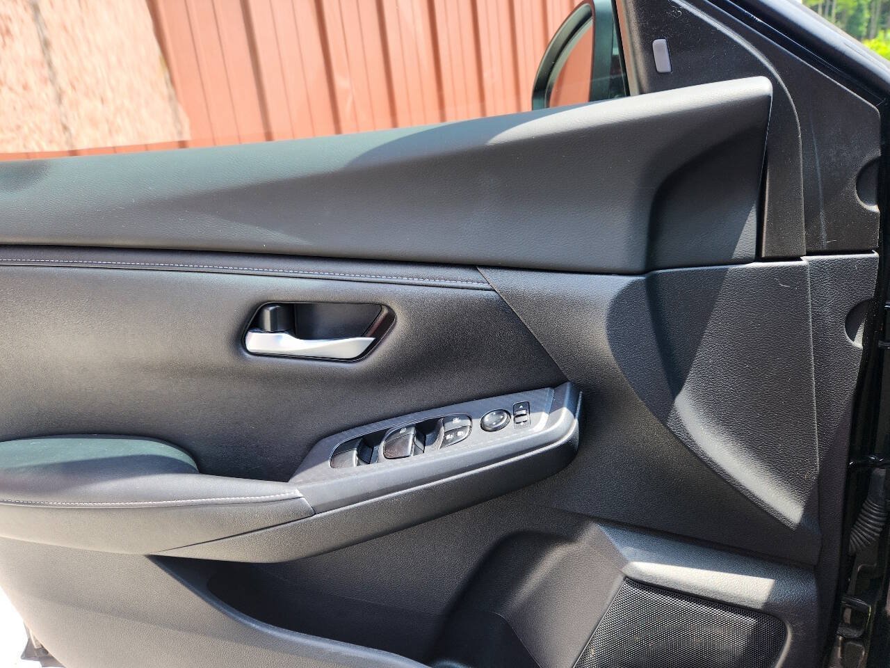 Used 2022 Nissan Sentra SV FWD image 17
