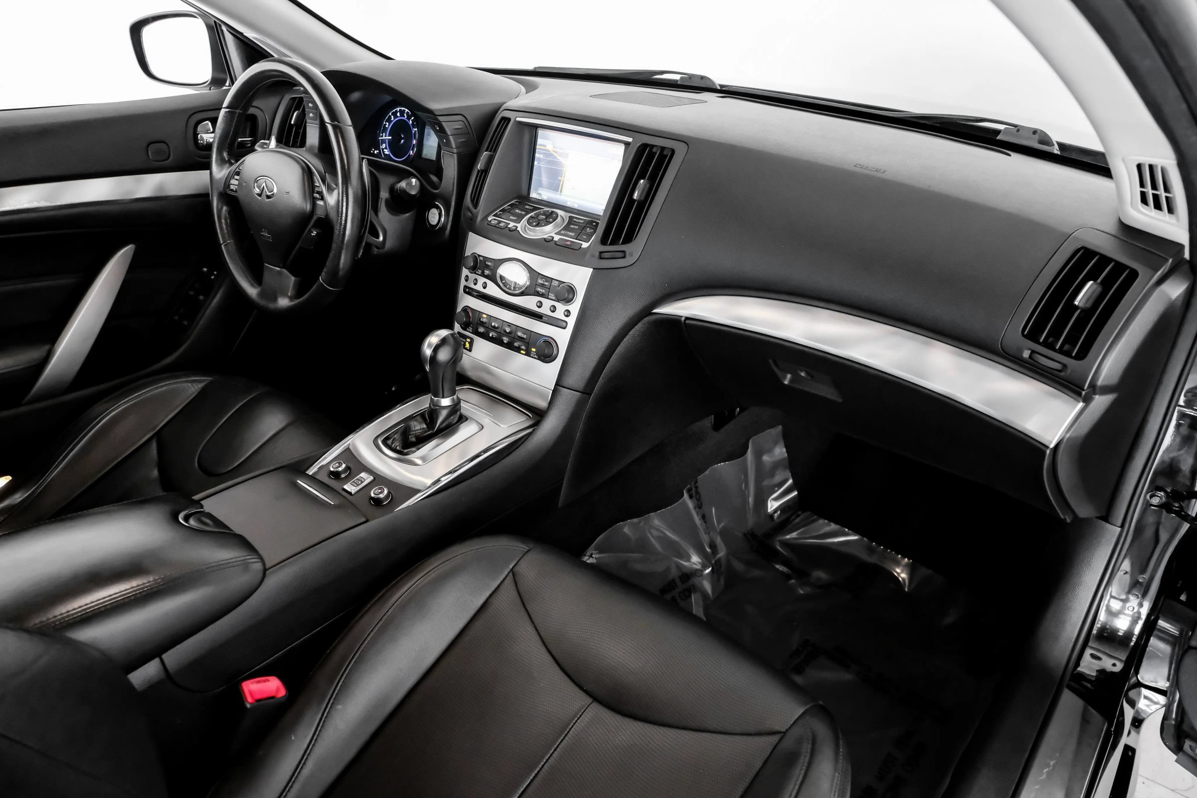 Used 2012 INFINITI G37 Convertible w/ Premium Pkg RWD image 11