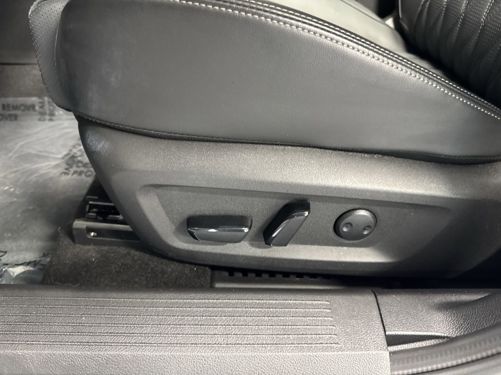 Certified 2023 Nissan Rogue Platinum image 28