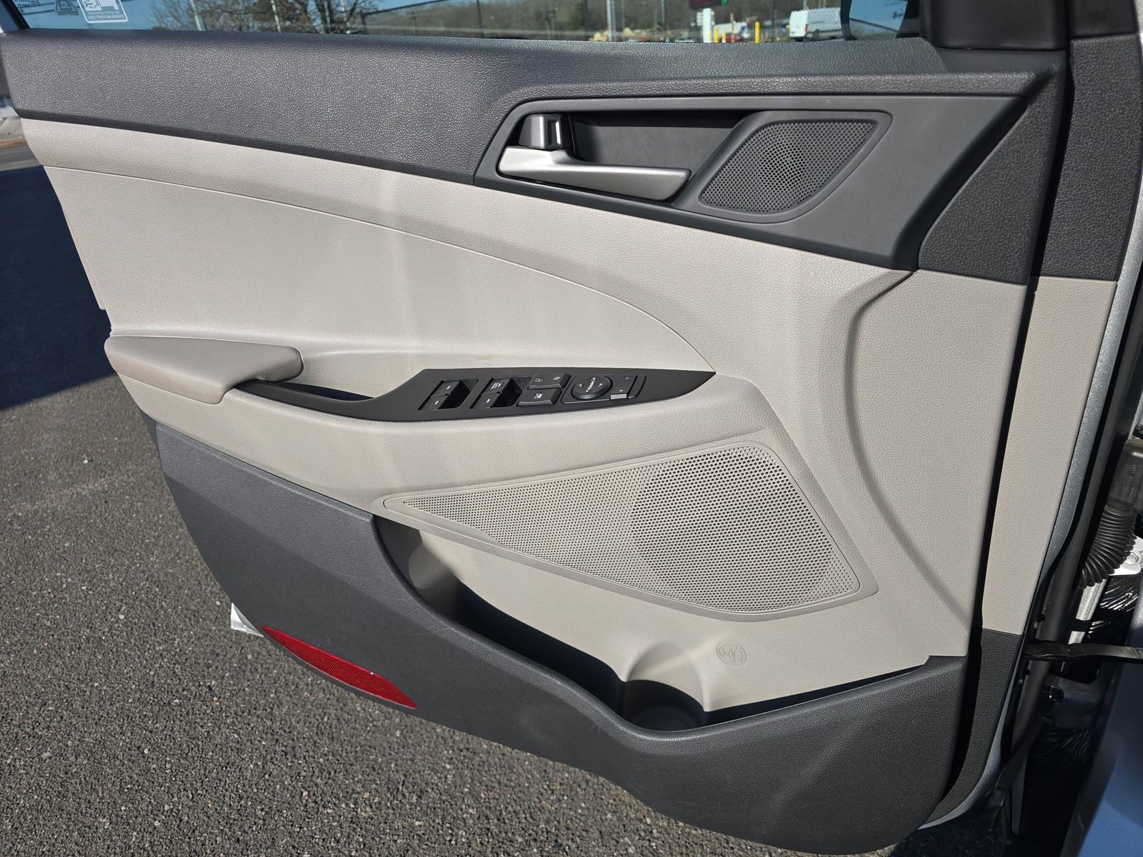 Used 2018 Hyundai Tucson SE image 30