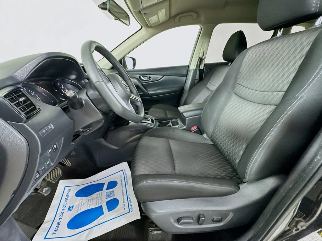 Used 2018 Nissan Rogue SV AWD/4WD image 24