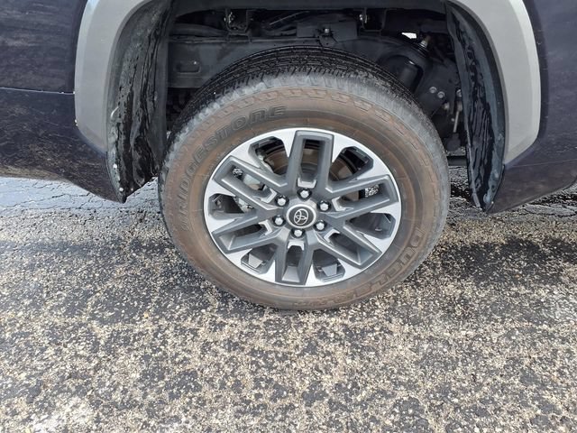 Used 2024 Toyota Tundra Limited AWD/4WD image 16