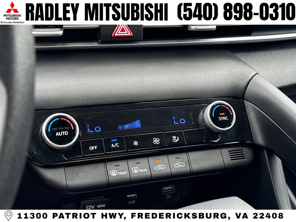 Used 2023 Hyundai Elantra SEL w/ Cargo Package FWD image 10