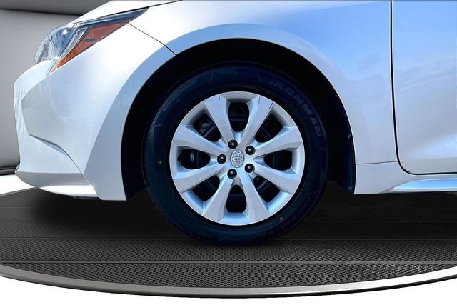 Used 2023 Toyota Corolla LE image 31