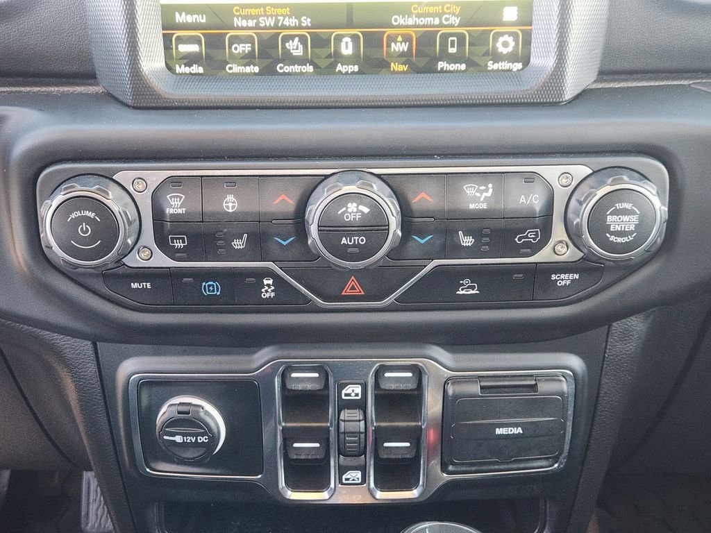 Used 2022 Jeep Wrangler Unlimited Sahara w/ Cold Weather Group image 20