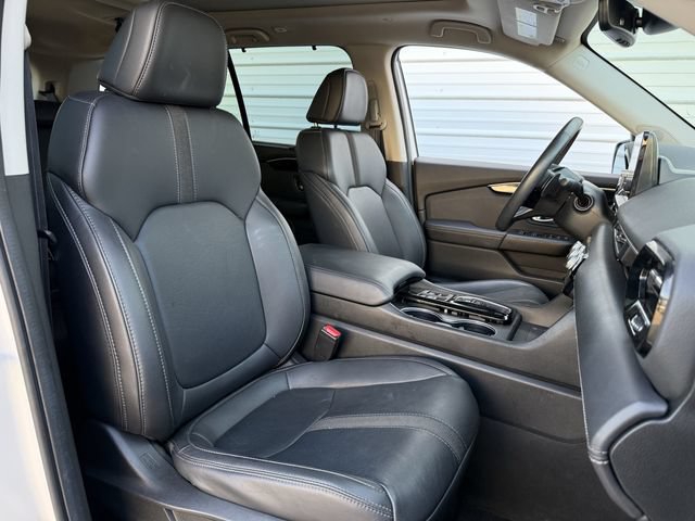 Used 2025 Honda Pilot Touring image 28