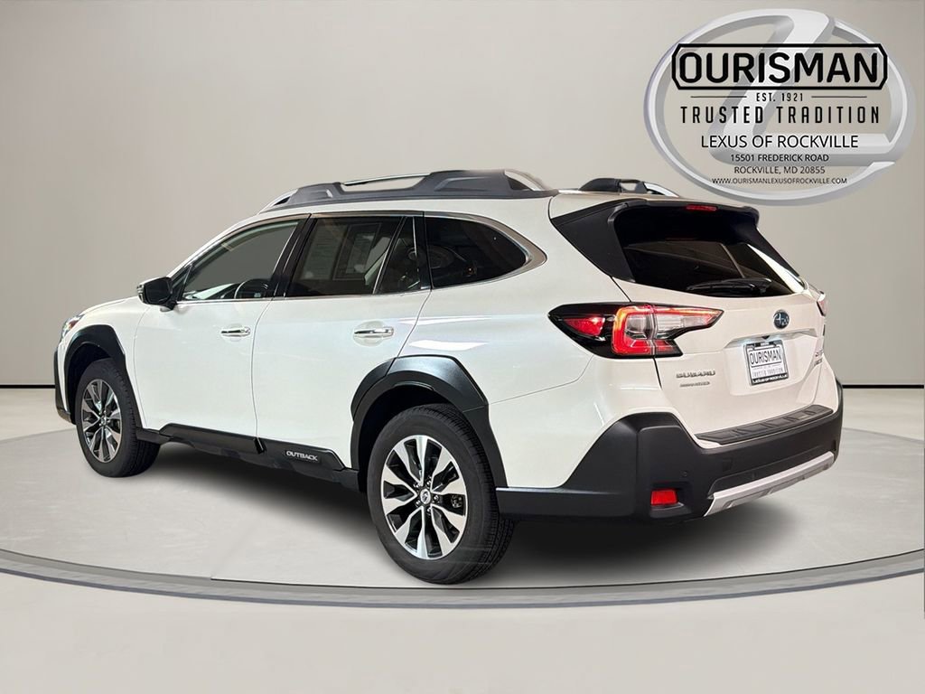 Used 2024 Subaru Outback Touring XT AWD/4WD image 3