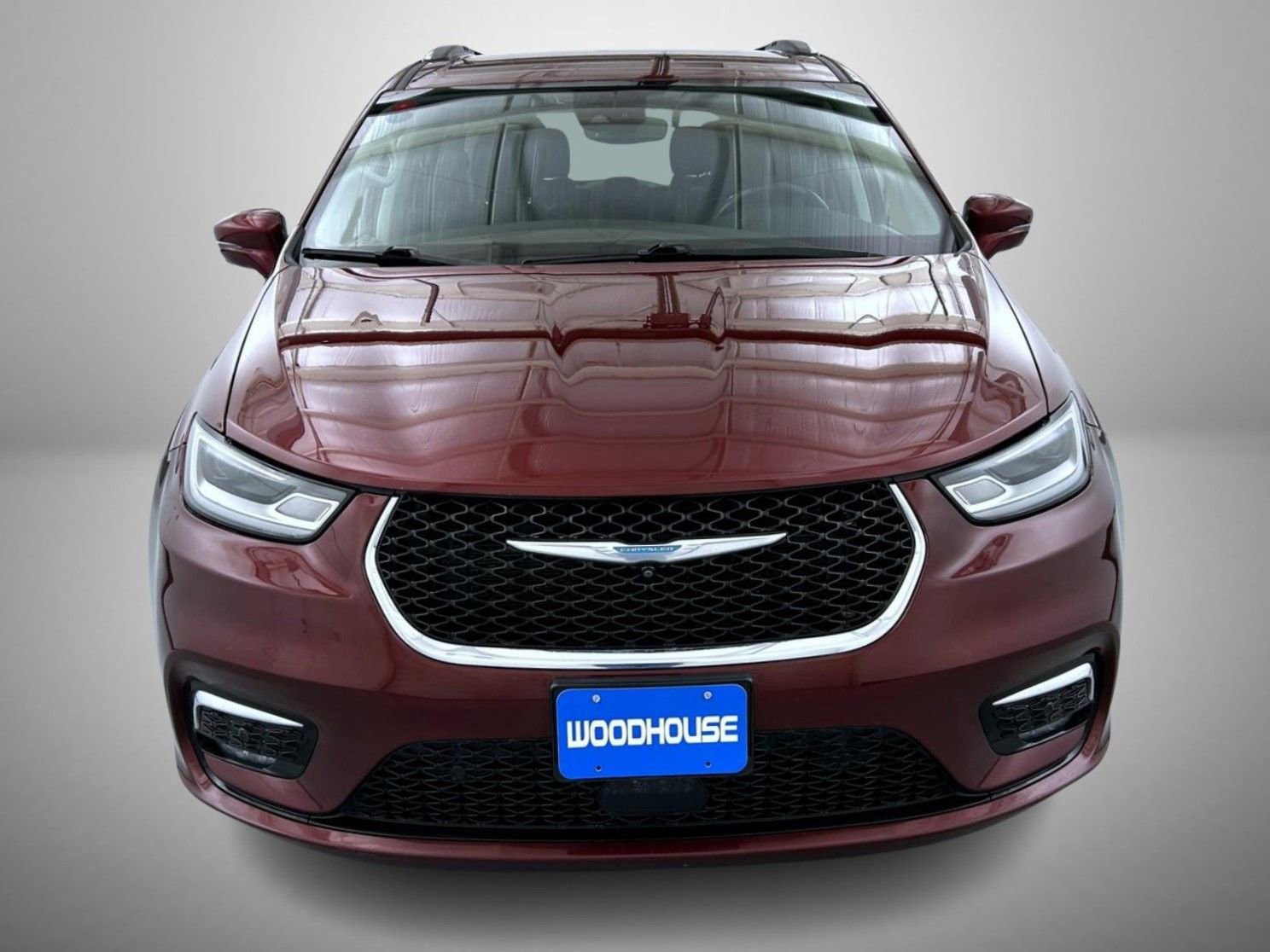 Used 2021 Chrysler Pacifica Touring-L FWD image 2