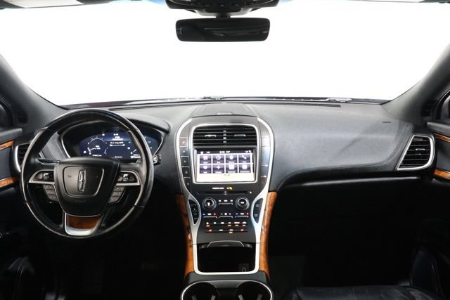 Used 2019 Lincoln Nautilus Select AWD/4WD image 16