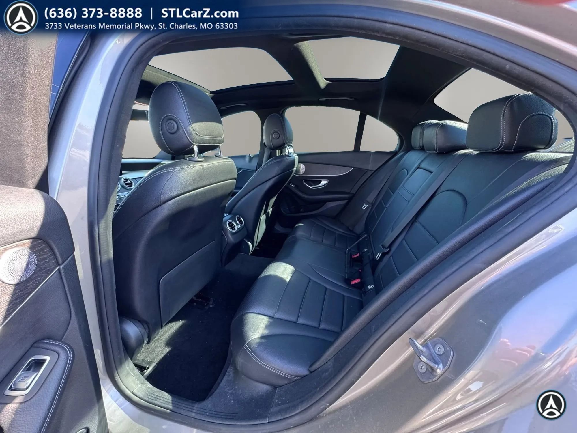 Used 2019 Mercedes-Benz C 300 4MATIC Sedan image 11