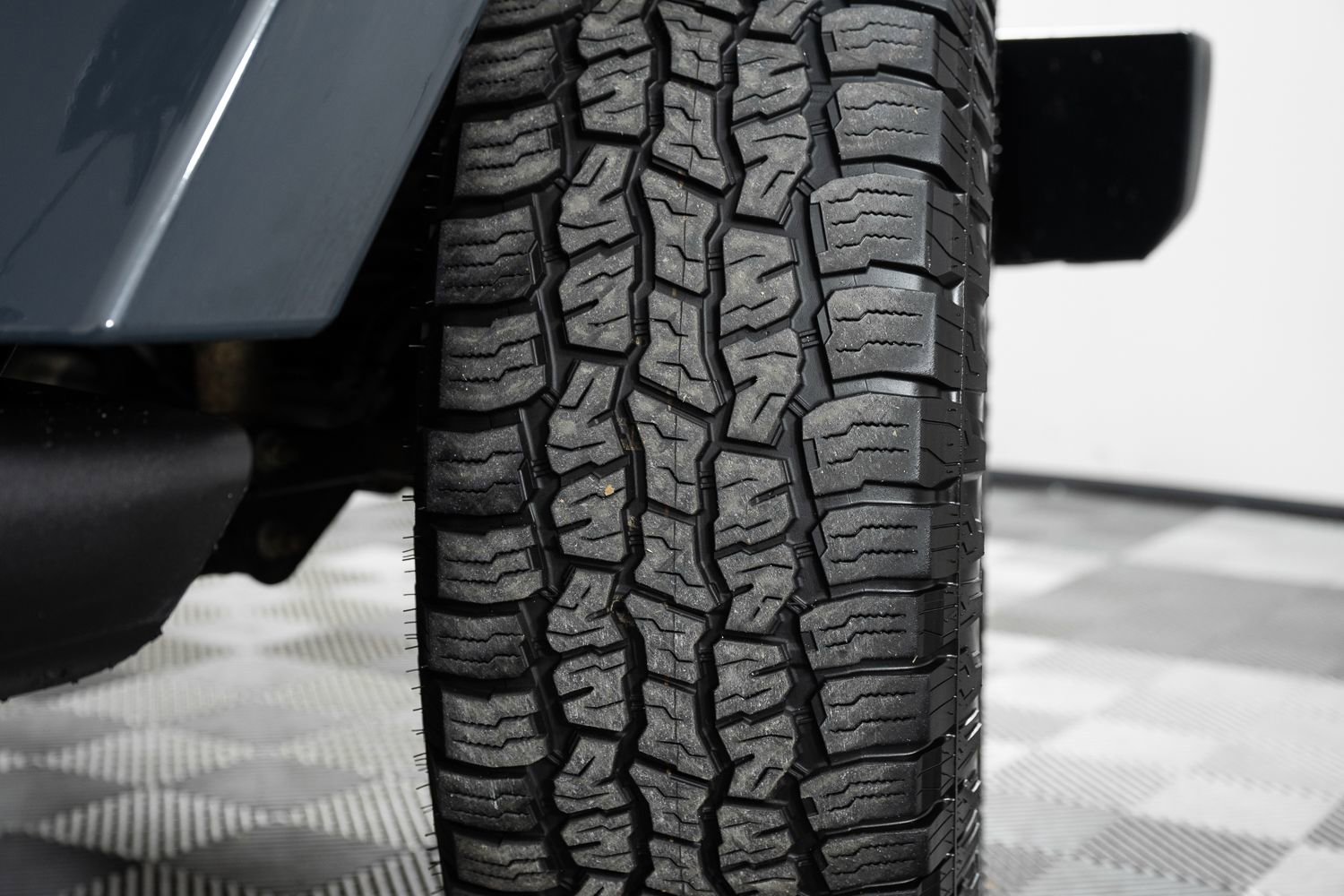 Used 2018 Jeep Wrangler Unlimited Sahara image 42