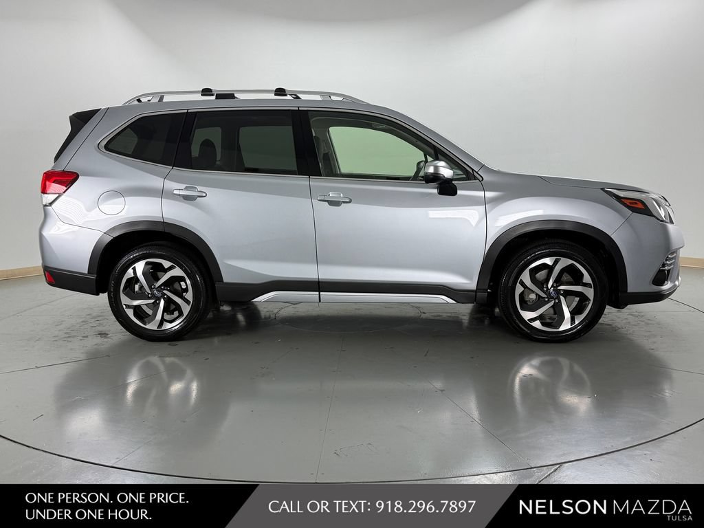 Used 2024 Subaru Forester Touring w/ Convenience Package AWD/4WD image 5