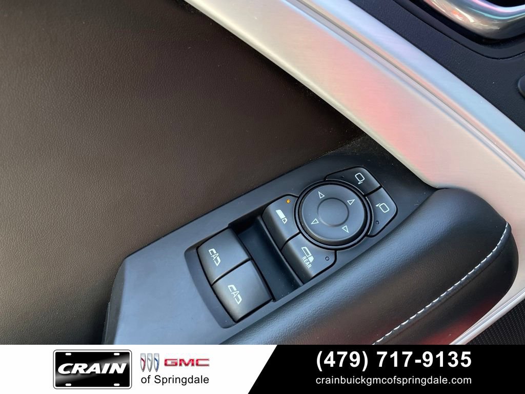 Used 2018 Chevrolet Camaro SS RWD image 11