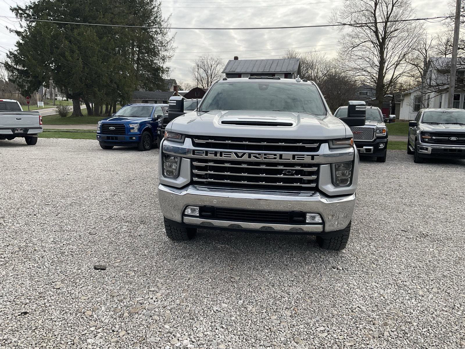 Used 2022 Chevrolet Silverado 2500 LTZ w/ LTZ Premium Package image 3