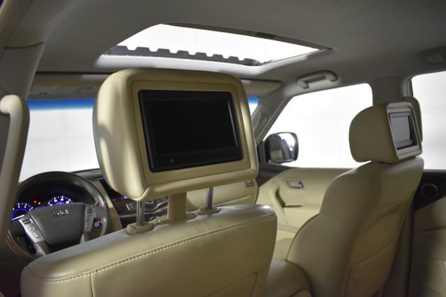 Used 2017 INFINITI QX80 2WD w/ Driver Assistance Package image 33