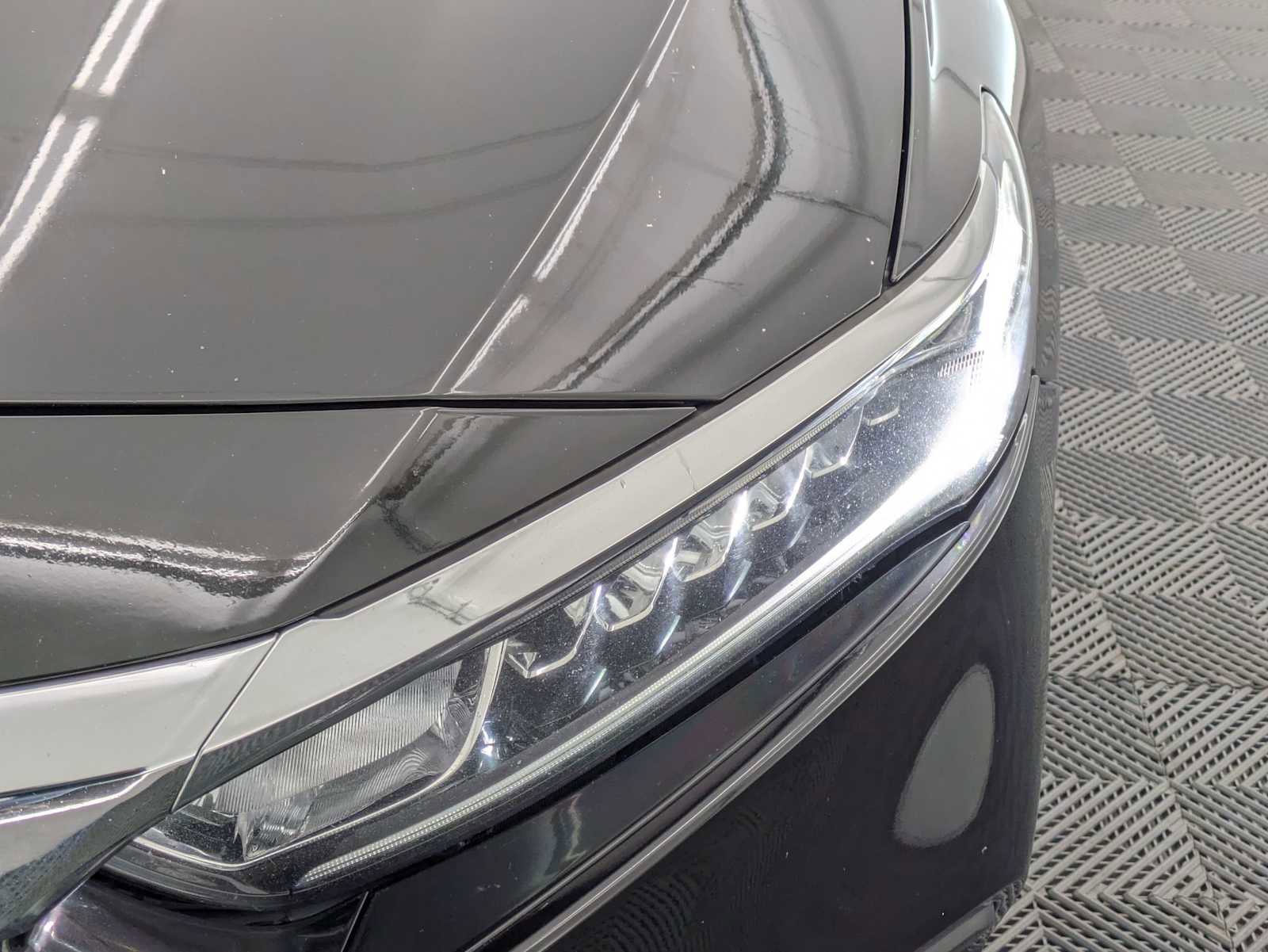 Used 2018 Honda Accord LX image 10