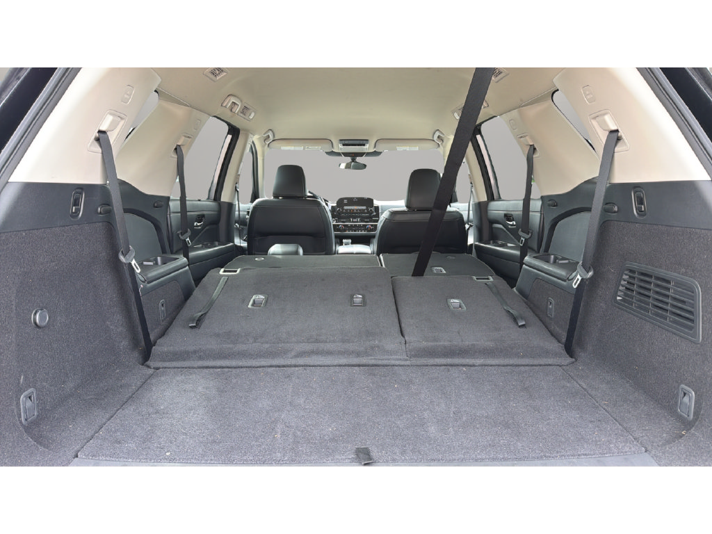 Used 2024 Nissan Pathfinder SL AWD/4WD image 9
