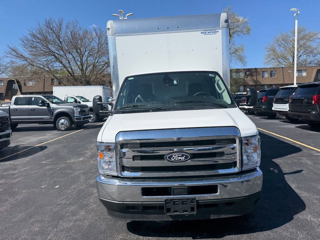 New 2027 Ford E-450 and Econoline 450 Super Duty w/ Power Equipment Group image 2