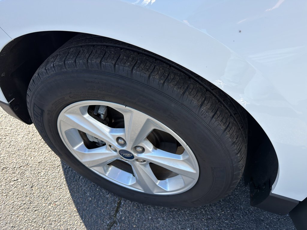 Used 2019 Ford Edge SE w/ SE Fleet Driver's Package FWD image 7