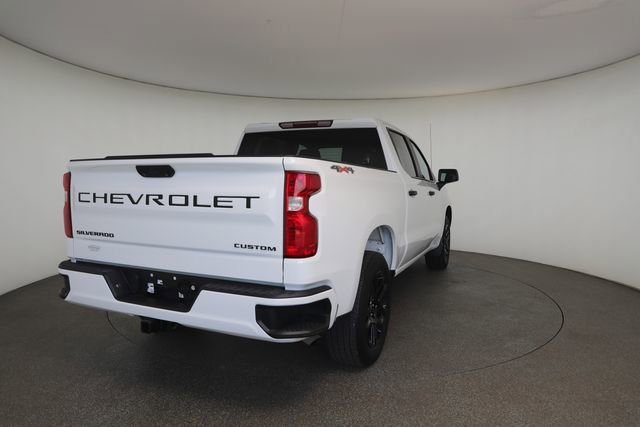 Used 2023 Chevrolet Silverado 1500 Custom w/ LPO, Dark Essentials Package AWD/4WD image 17