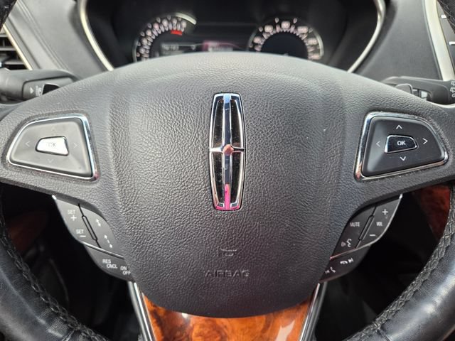 Used 2018 Lincoln MKX Reserve w/ Driver Assistance Package FWD image 31